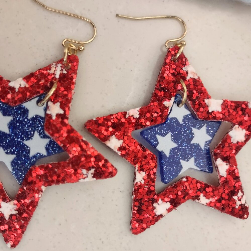 Patriotic drop earrings NWOT - Picture 3 of 4